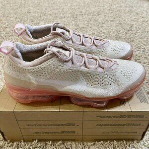 Nike Air VaporMax 2023 Flyknit Women’s Shoes DV6840-101, Size 11.5 (New)